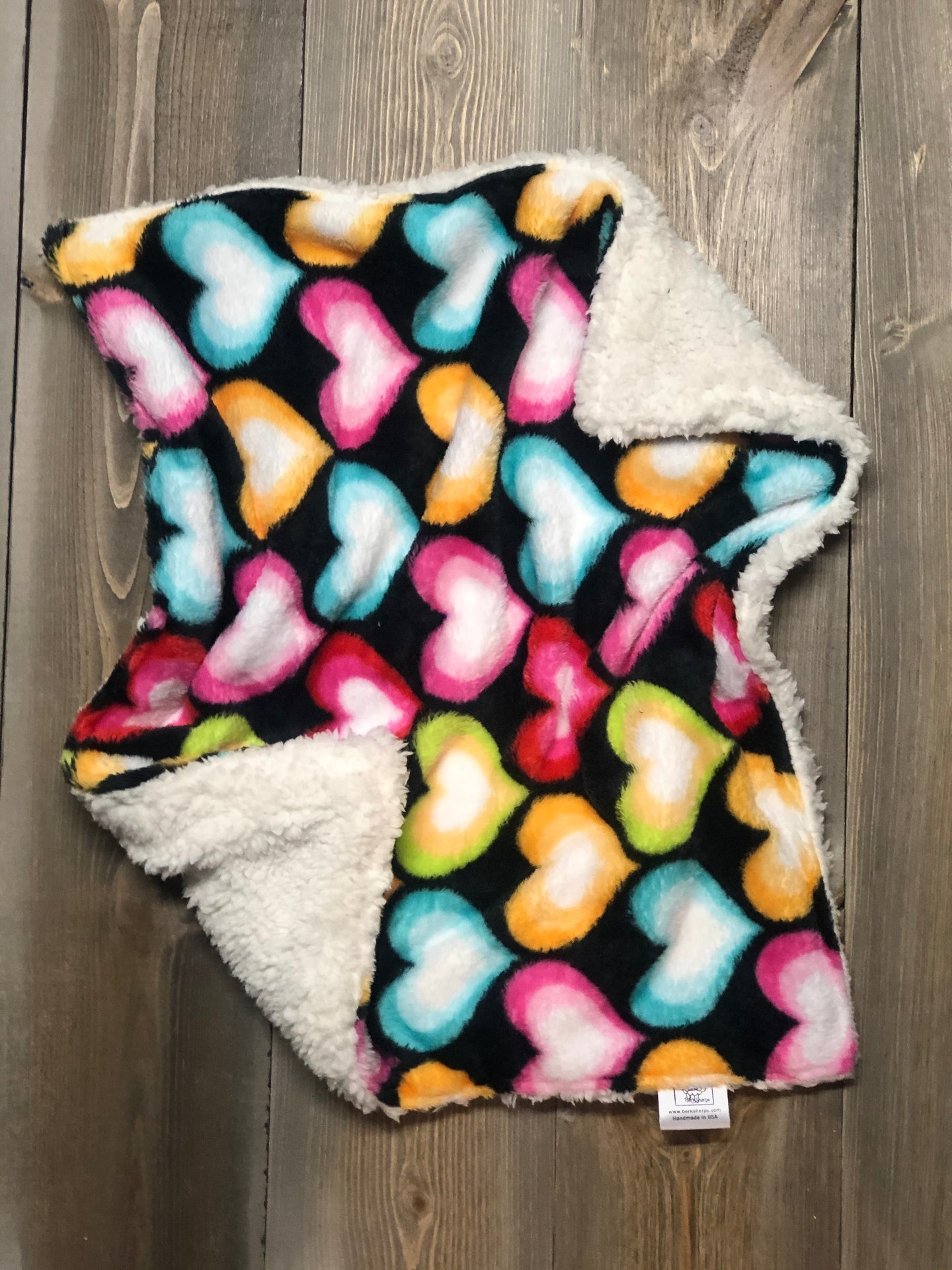 Lovie Rainbow Hearts/Ivory Snuggle Sherpa
